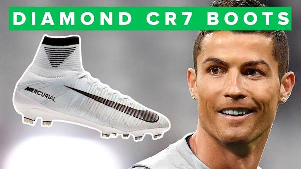 Giày đá bóng của Ronaldo